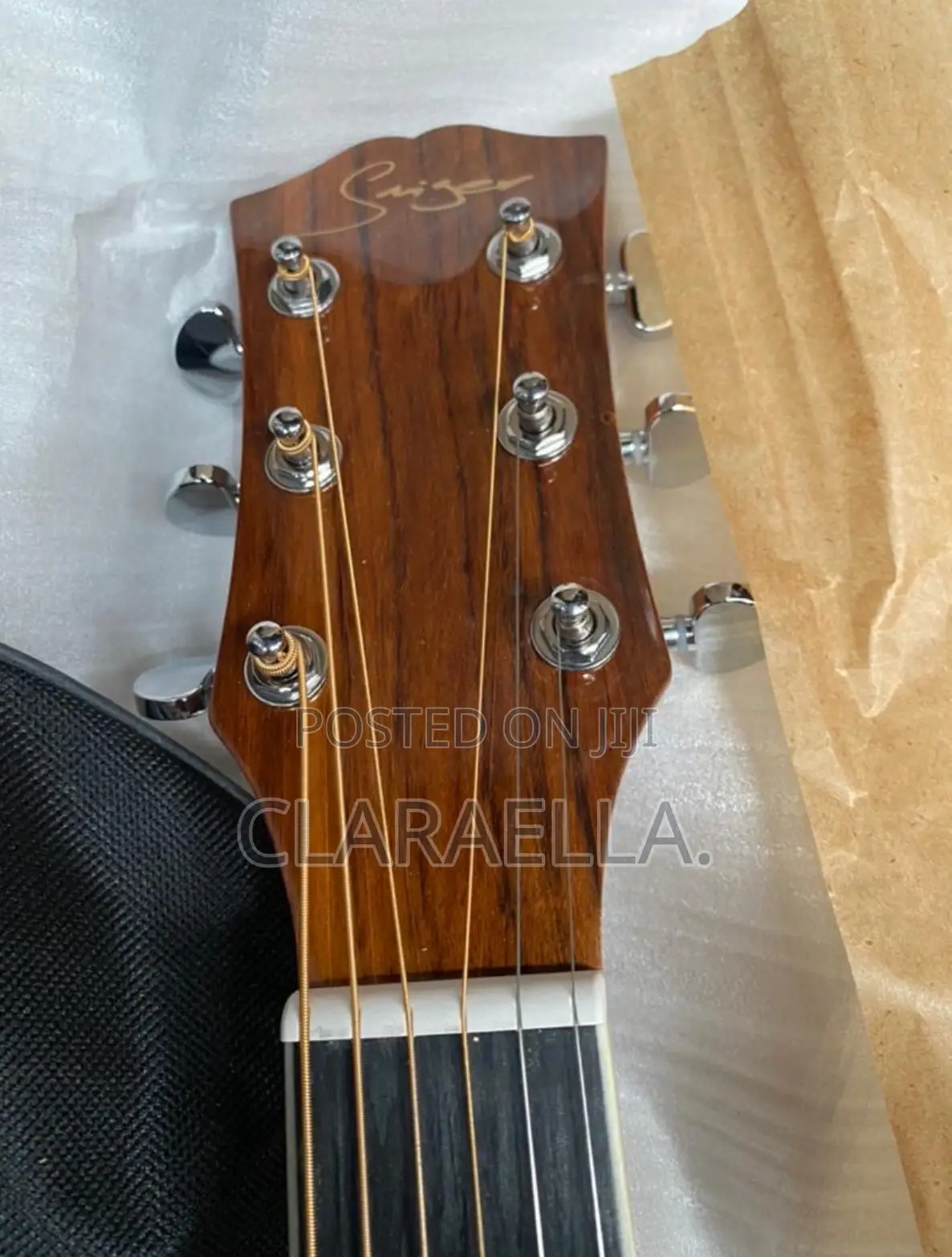 Sm-413 41" Single-Cut Semi-Acoustic Guitar.