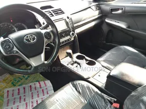 Toyota Camry SE 4dr Sedan (2.5L 4cyl 6A) 2012 Black