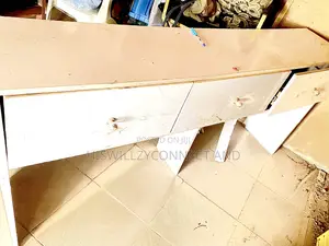 Makeup Furniture Station