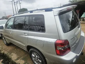 Toyota Highlander V6 4x4 2005 Silver