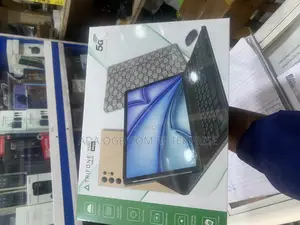 New Trifone X1005 Pro 8 GB Black