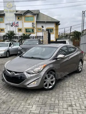 Hyundai Elantra Limited Sedan FWD (1.8L 4cyl 6A) 2013 Gray