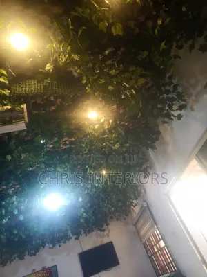 Restaurant Dropping Flower