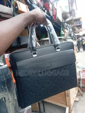 Men's Leather Hand Bag