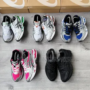 *New Balance