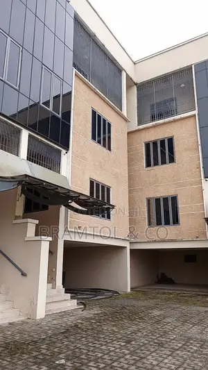 4bdrm Duplex in Maitama for rent