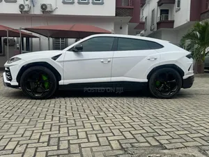 Lamborghini Urus Base 4dr AWD 2020 Green