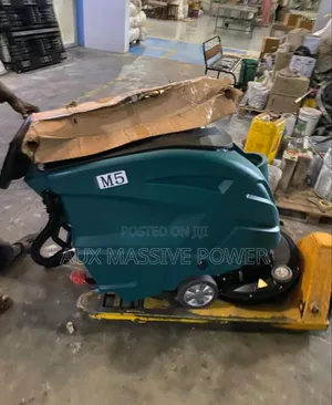 Industrial Scrubbing Machine