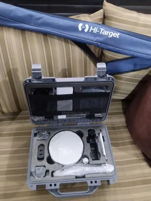 Hi-Target V30plus RTK GNSS Rover Set