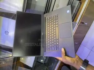 Laptop Dell Precision 5520 16GB Intel Core I7 SSD 512GB