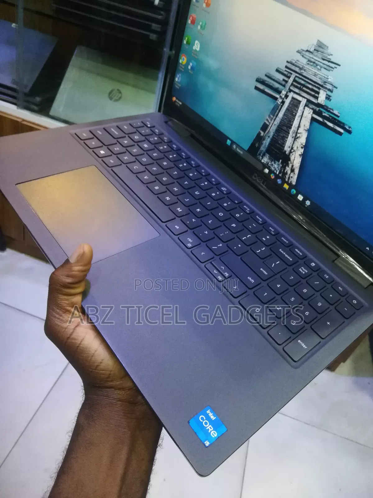 Laptop Dell Latitude 3520 16GB Intel Core I5 SSD 256GB