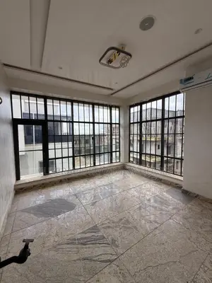 6bdrm Duplex in Gaduwa for sale