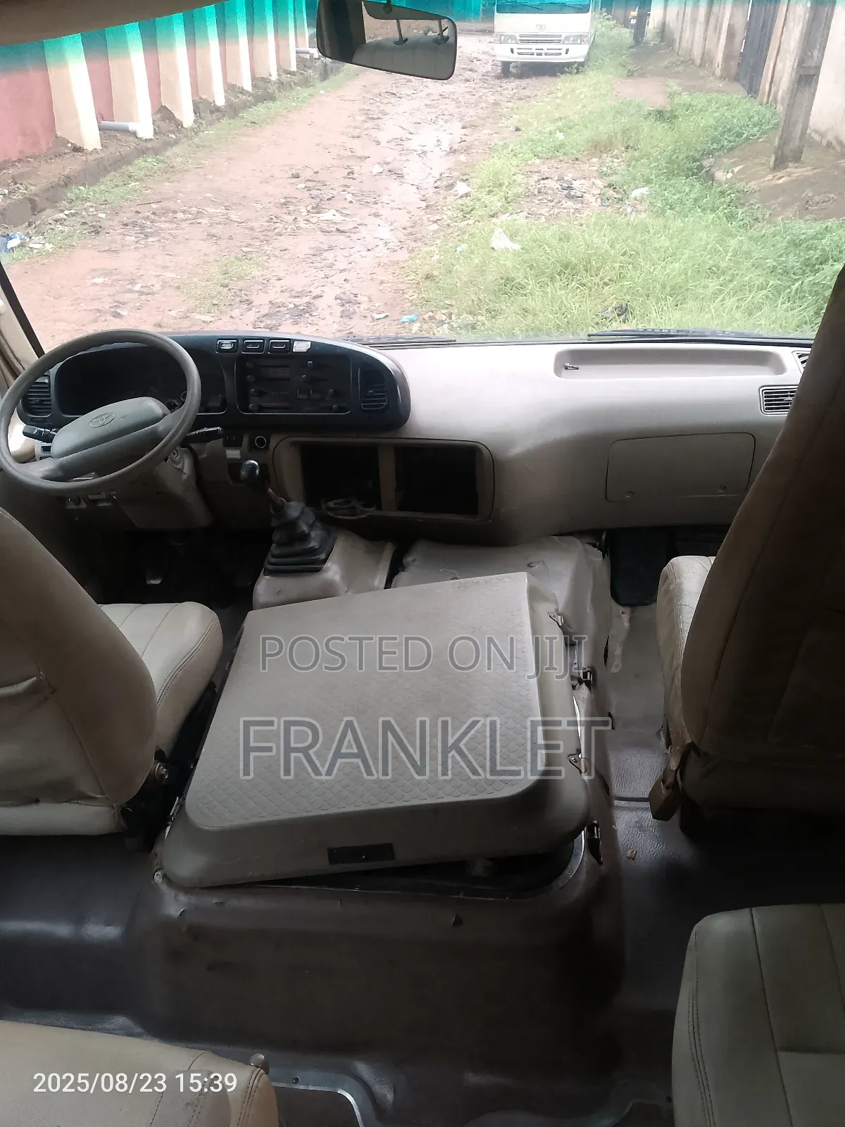 Toyota Coaster 2015 Beige