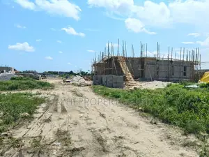 2bdrm Apartment in Drum Height 7, Lekki Expressway for sale