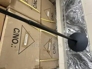 Round Base Microphone Stand Black.