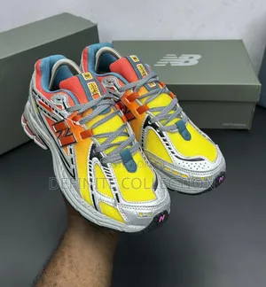 New Balance 1906u Sneakers
