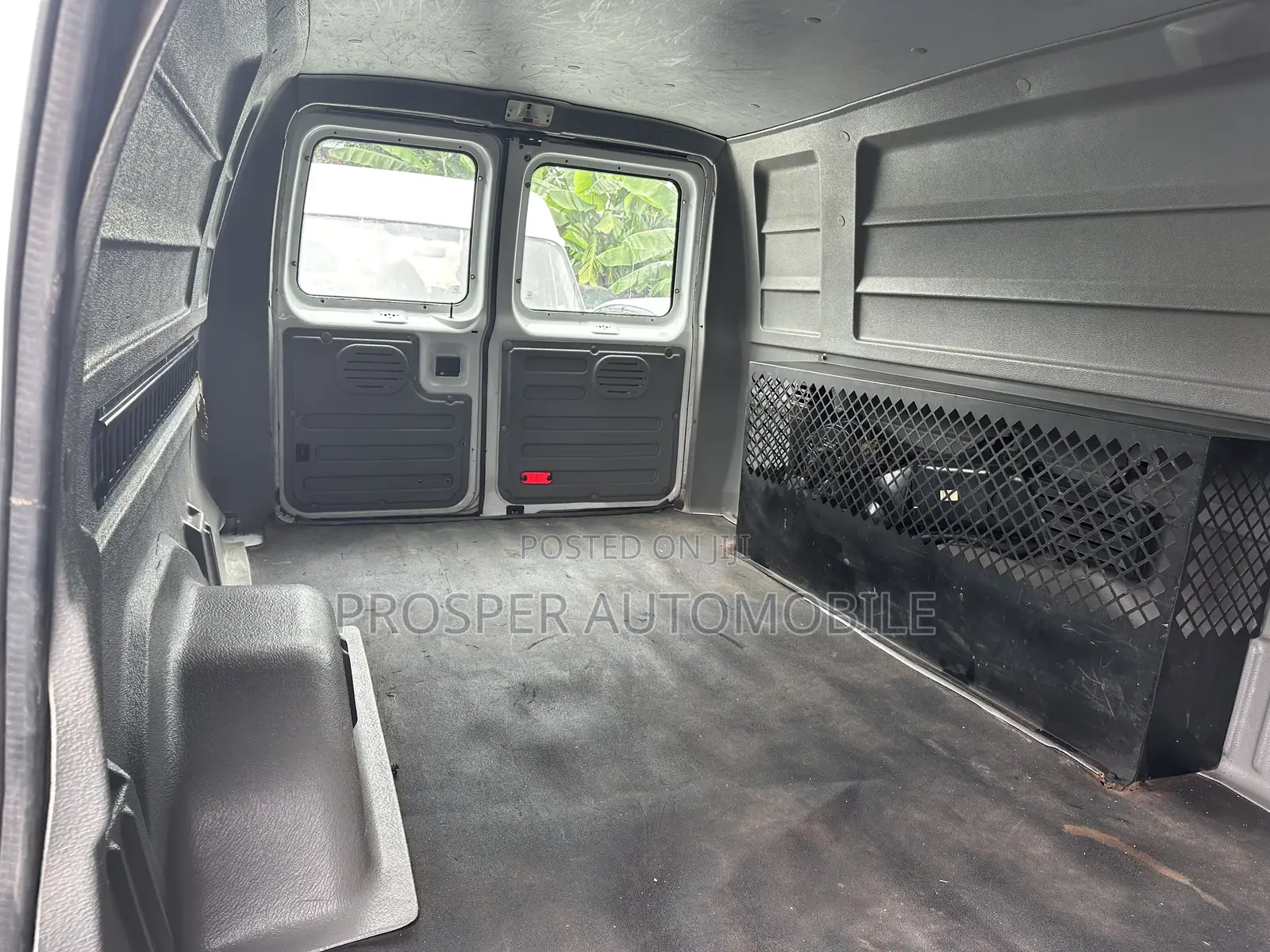 Ford E250 2013 White