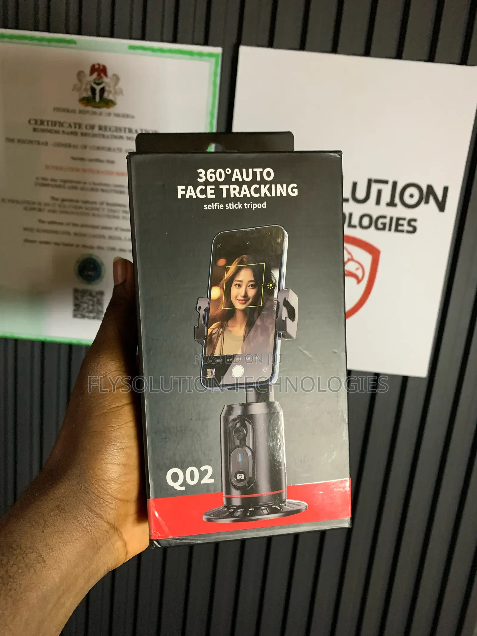 Ai Automatic Face Tracking Selfie (No App Needed)