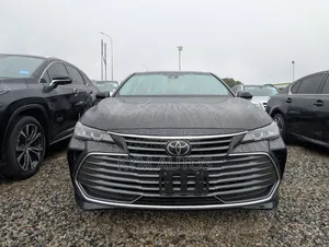 Toyota Avalon XLE FWD Sedan (3.5L V6 8A) 2019 Black