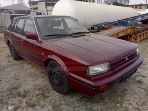 Nissan Bluebird 1999 Red