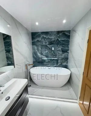 Free Standing Bathtub