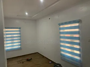 Crisp Modern Blinds
