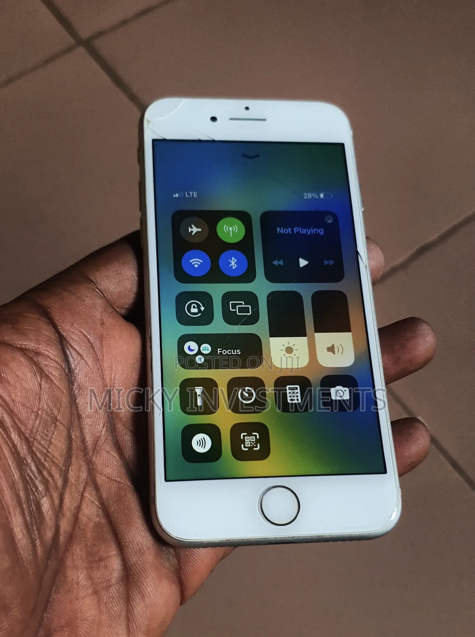 Apple iPhone 8 64 GB White