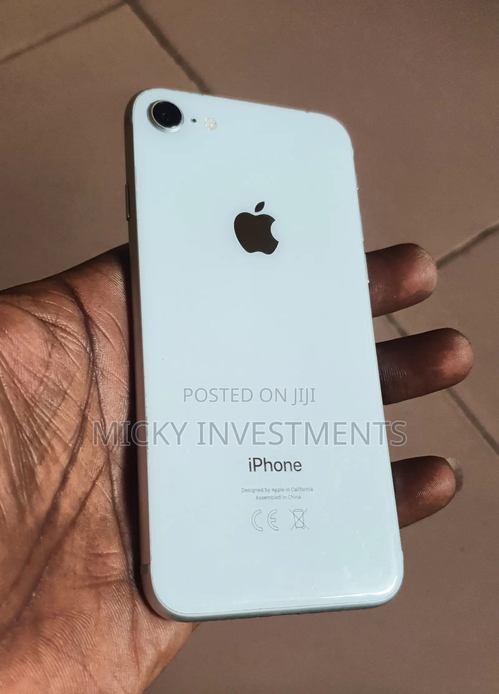 Apple iPhone 8 64 GB White
