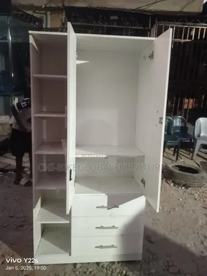 3 by 6 Ft Medium Size Wardrobe 3 X 6 Ft 