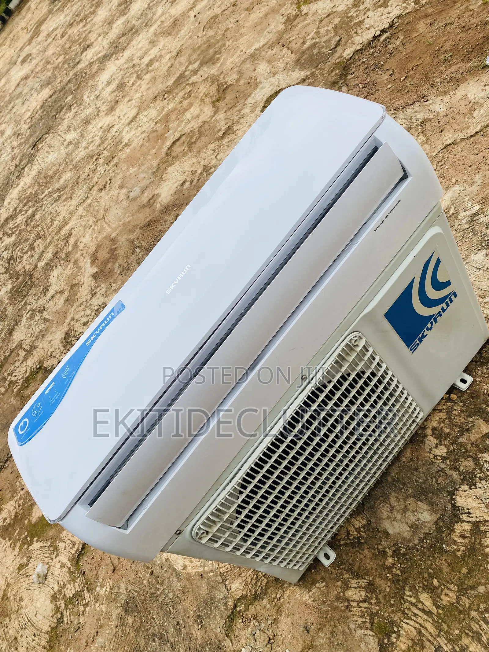 Barely Used Skyrun 2hp Split Regular Aircon