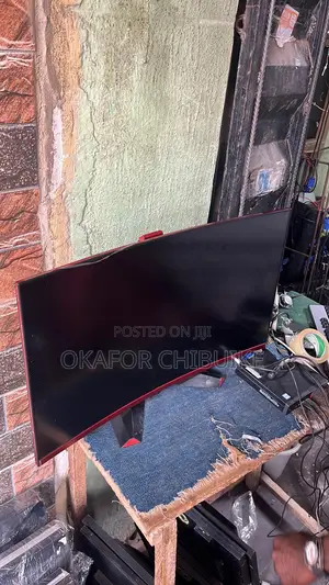 Curved Full Hd (1920x1080) 32-Inches Gaming