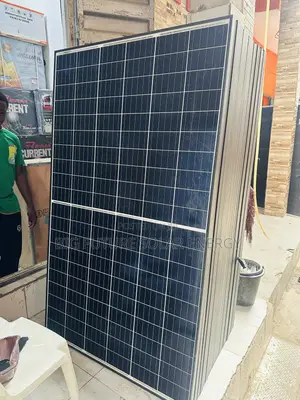 550watts Canadian Solar Panel 120c