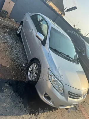 Toyota Corolla 2010 Silver