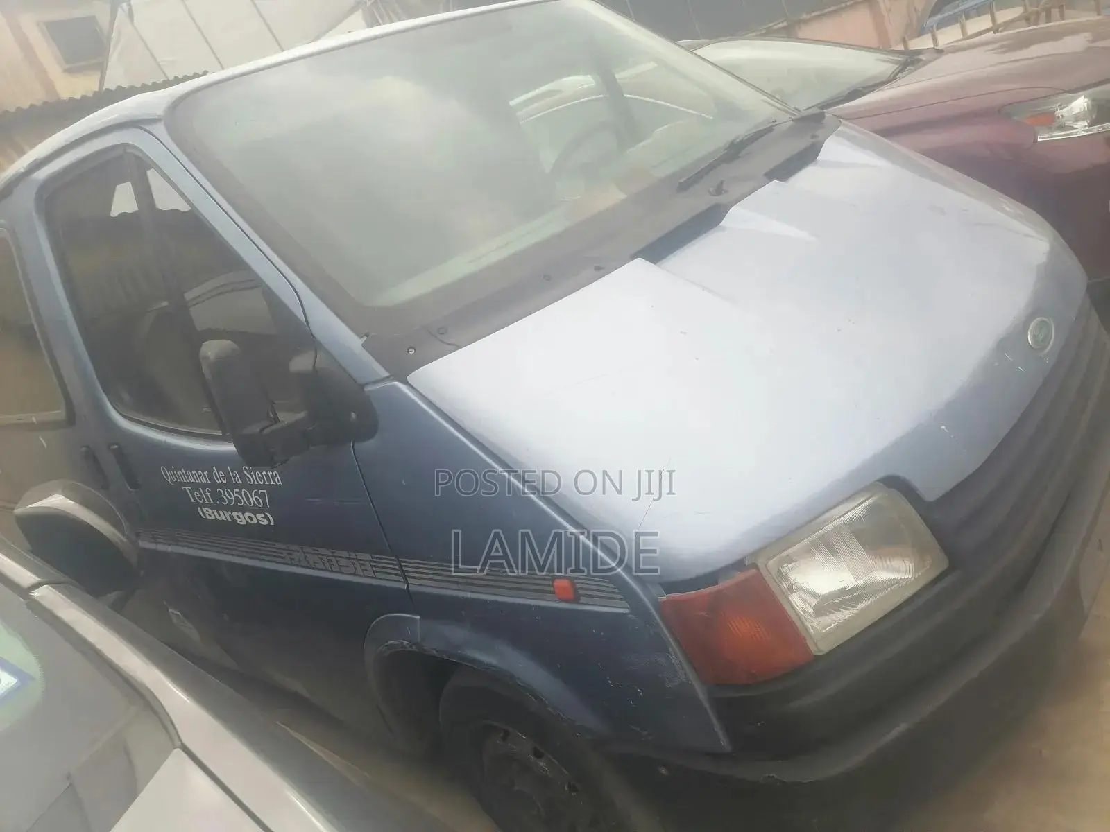 Ford Transit 2000 Blue