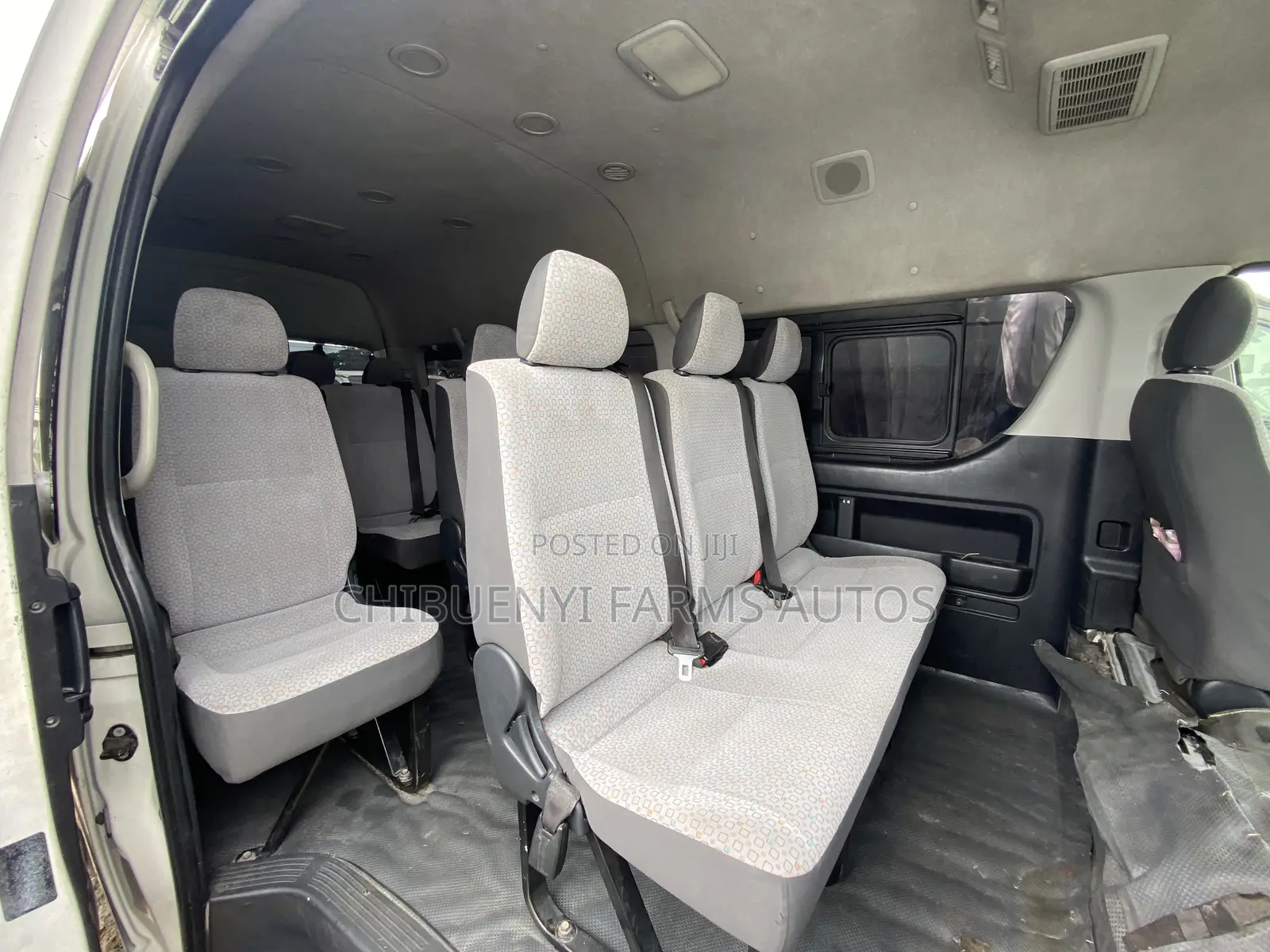 Toyota HiAce 2015 White