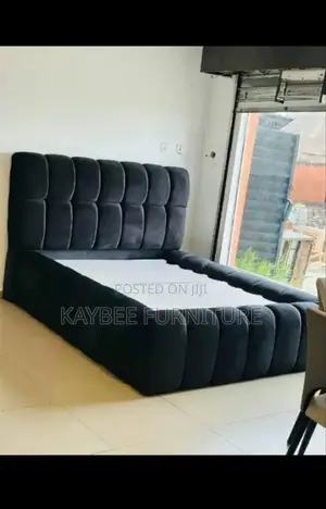 Bubble 4 and Half Bedframe