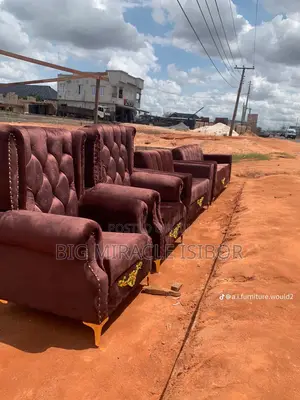 A Complete Set of Chair