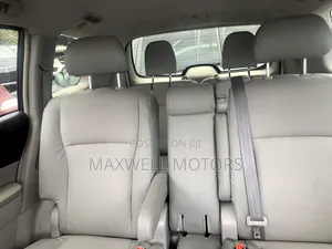 Toyota Highlander 2011 Silver