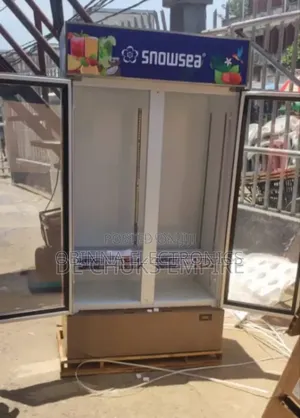 Brand New Snowsea Side-Side 620litter Showcase Refrigerator>>External