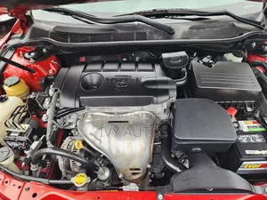 Toyota Camry SE 4dr Sedan (2.5L 4cyl 6A) 2011 Red