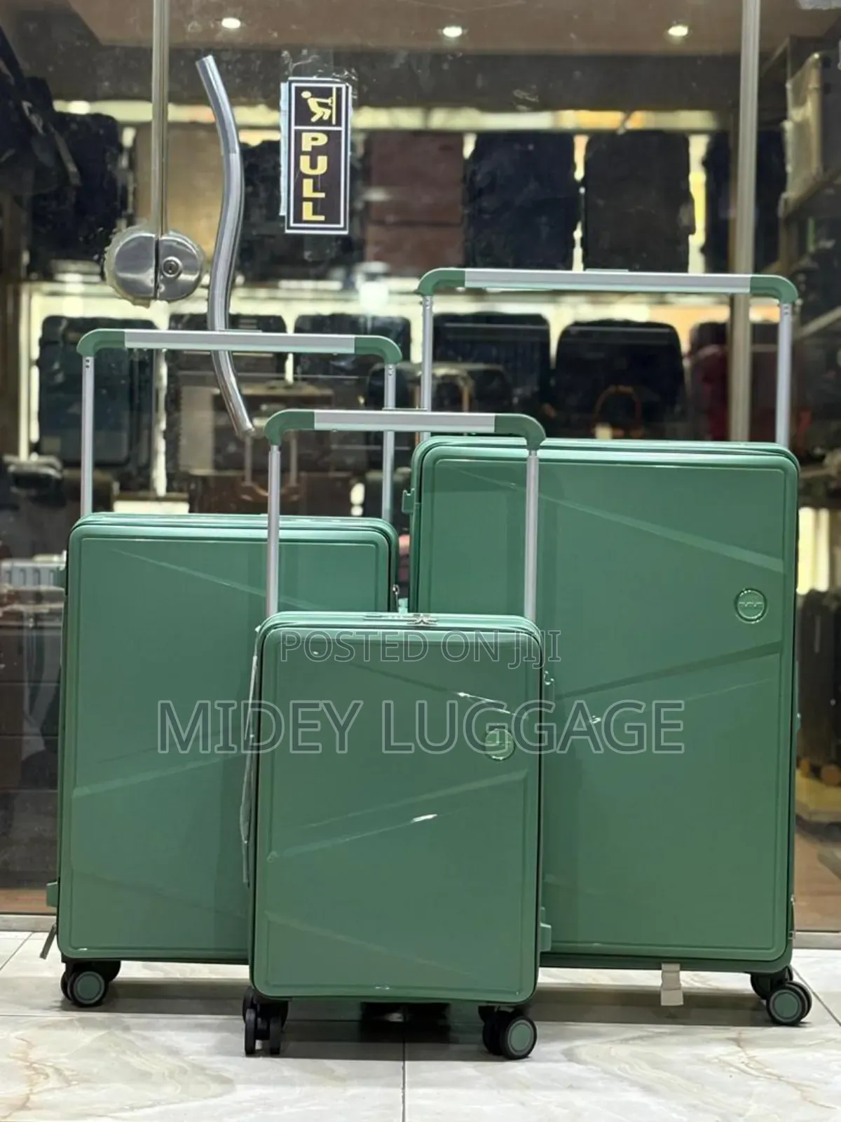 Luxury Rubber Luggage Boxes