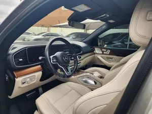 Mercedes-Benz GLS-Class 2021 Brown
