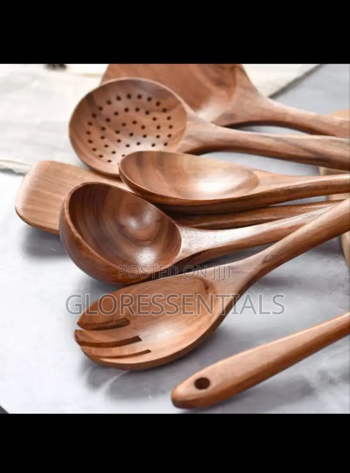 Polished Wooden Cookware Set