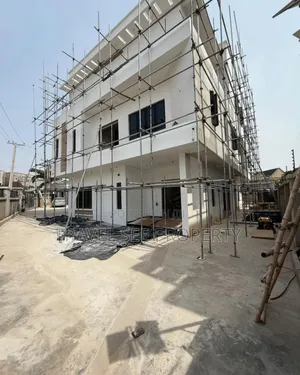 Furnished 7bdrm Mansion in Residential Area for sale