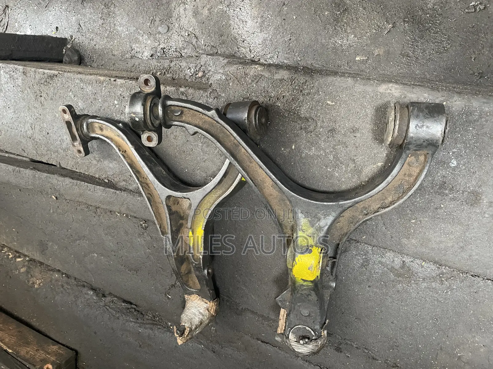 Jeep Commander Lower Arm