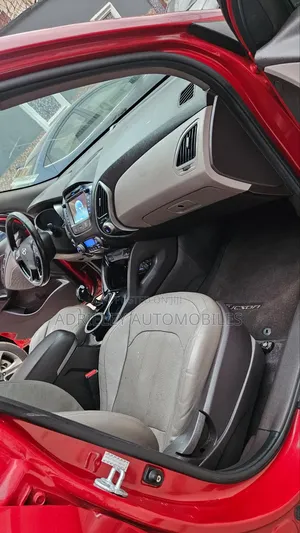 Hyundai Tucson Limited AWD 2015 Burgundy