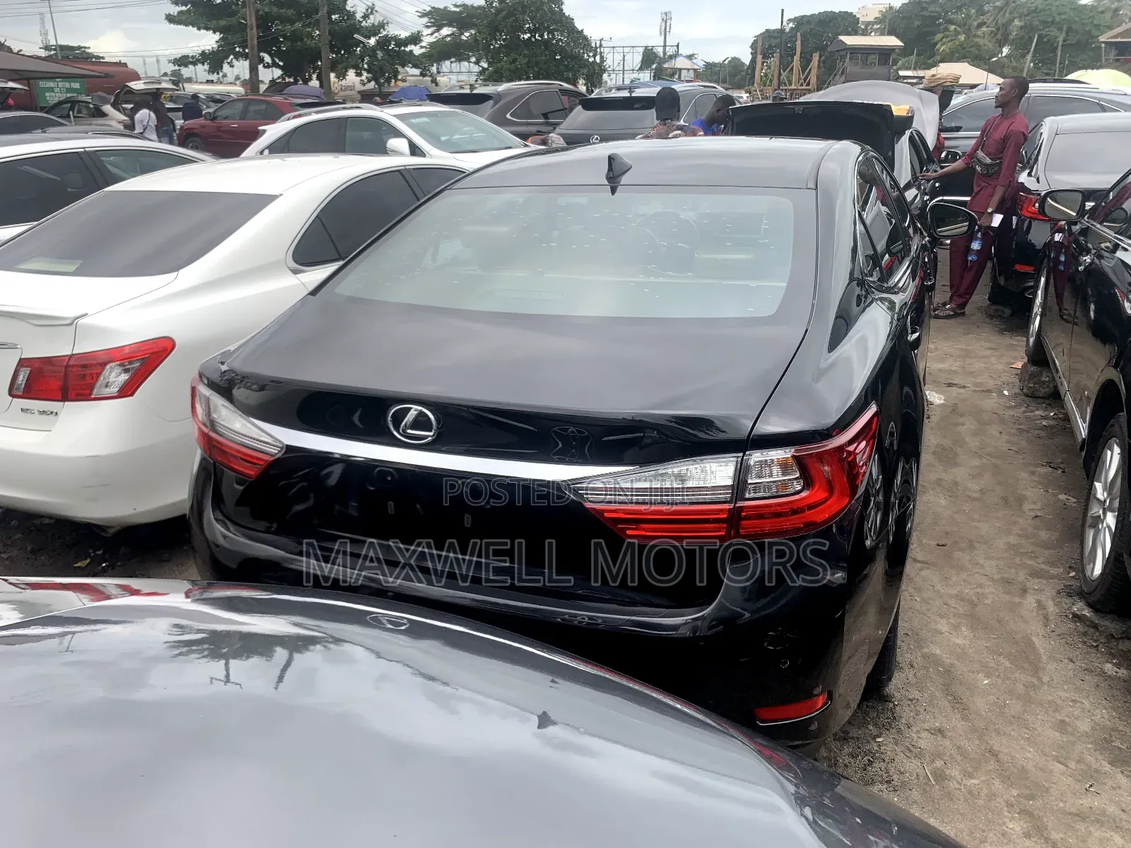 Lexus ES 2017 Brown