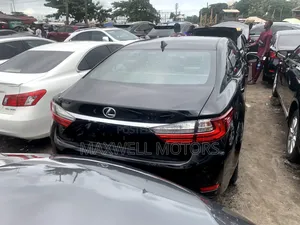 Lexus ES 2017 Brown