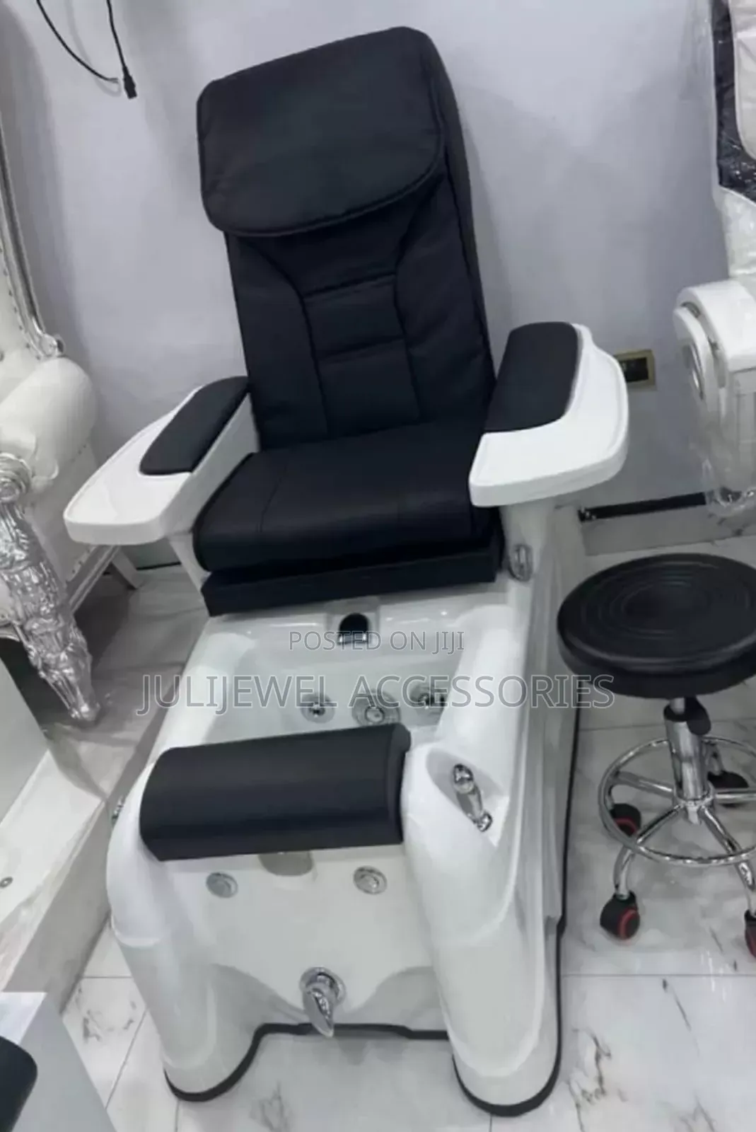 Executive Pedicure Machine With Massager