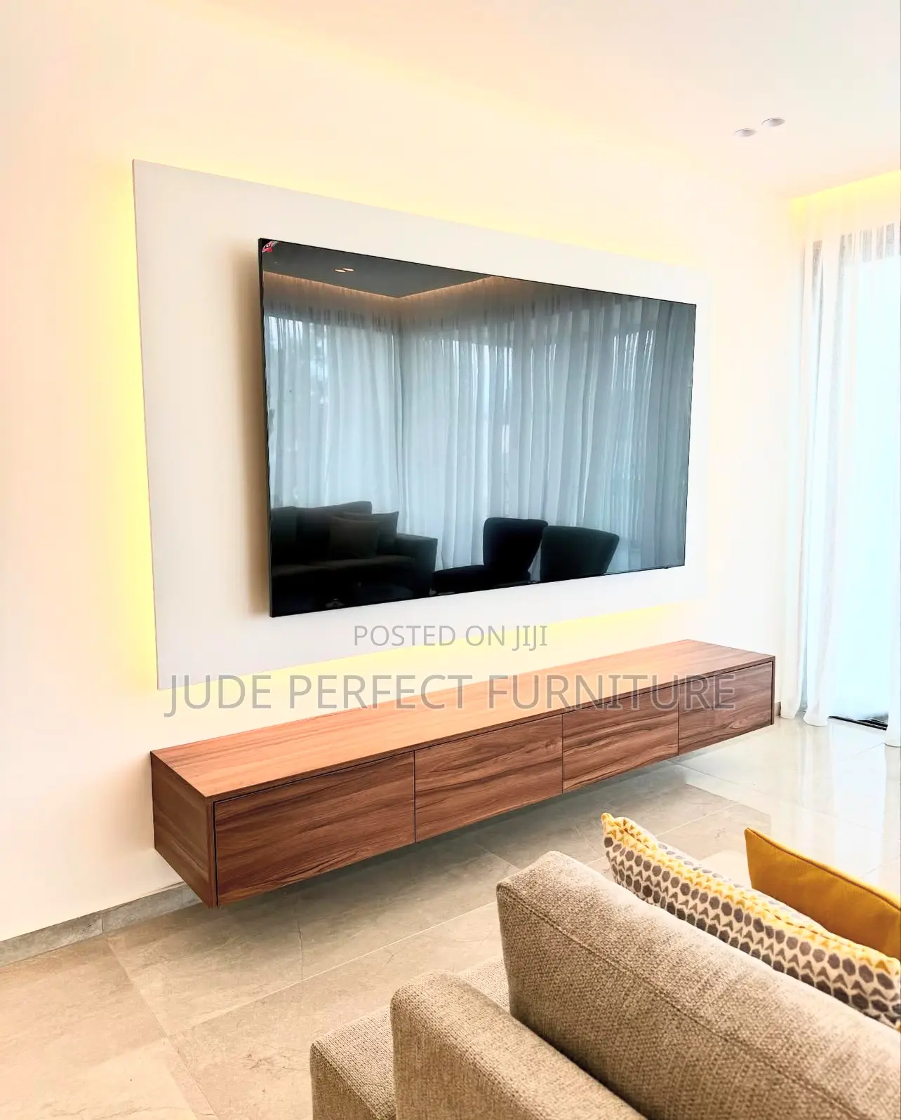 High Amazing Quality Tv Console